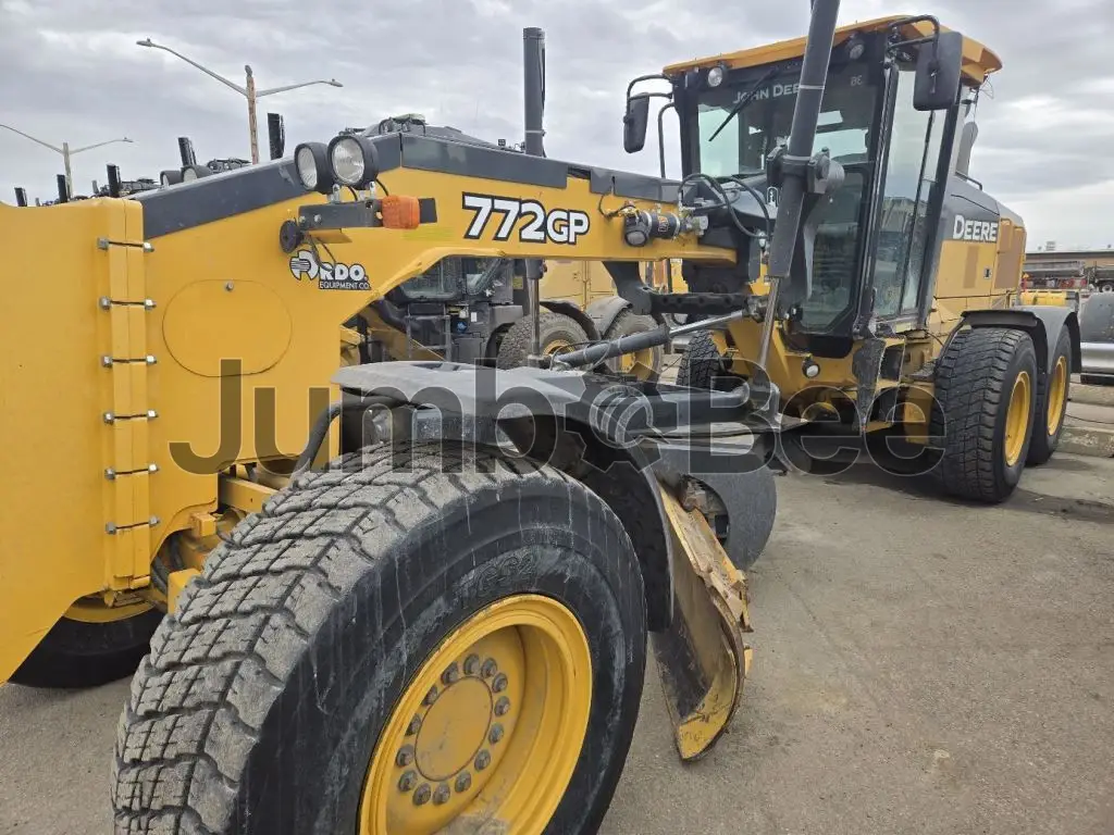 2018 John Deere 772G - Used, 2,614 Hours for Sale — photo 1 of 50