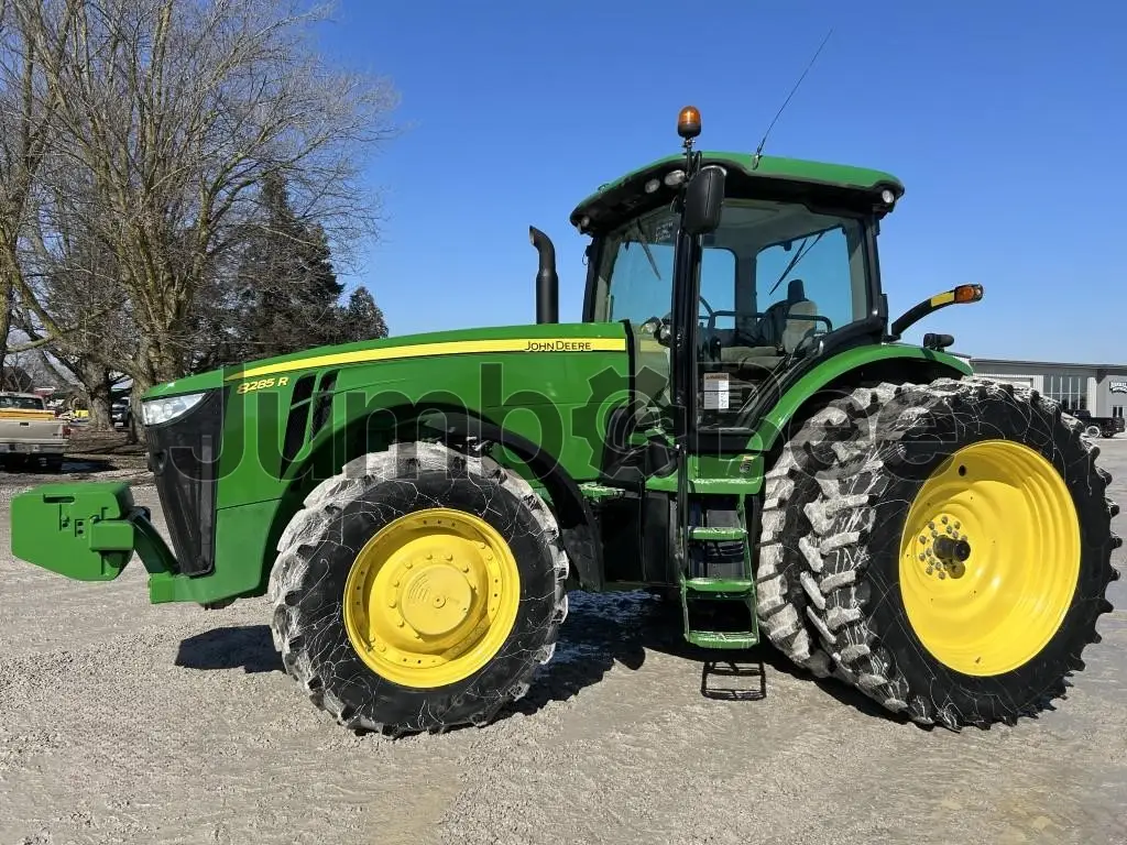 John Deere 8285R 2011 - Usado en Venta — foto 1 de 72