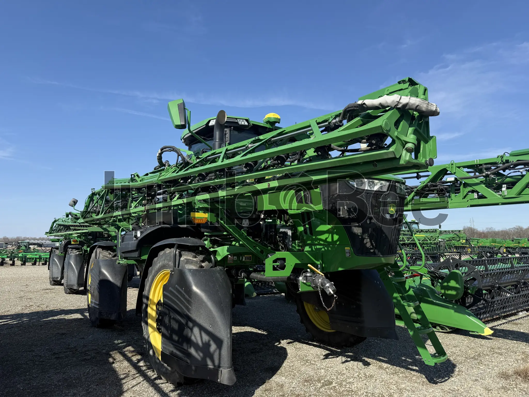 John Deere 410R 2022 - Usado (721 Horas) en Venta — foto 1 de 14