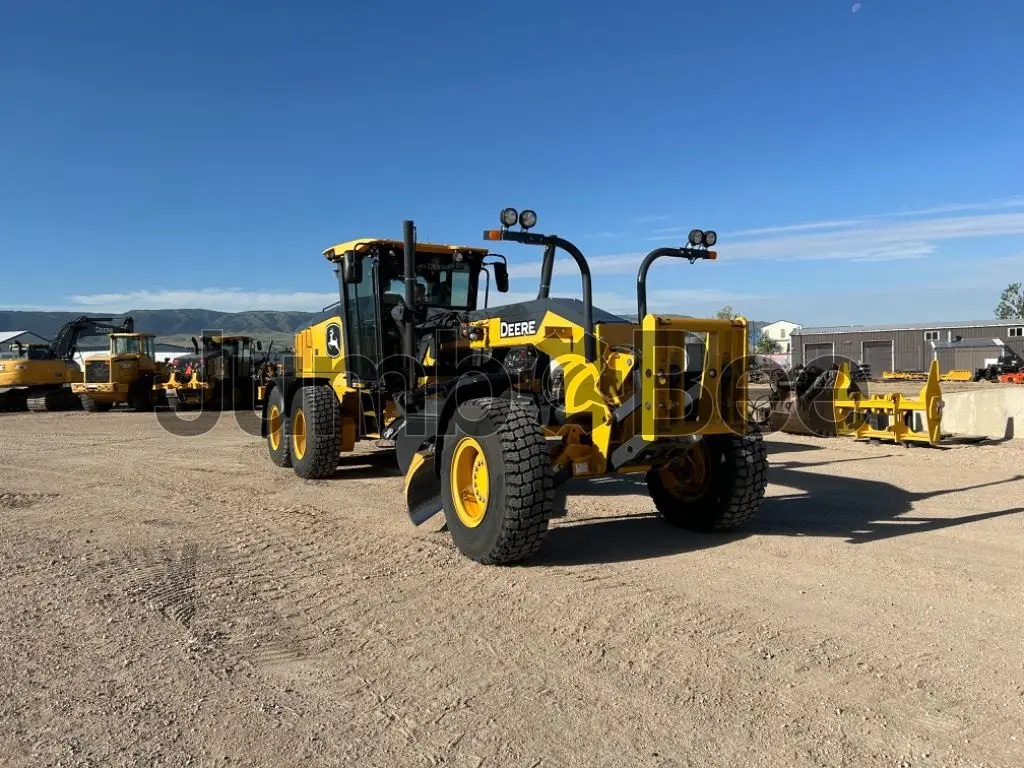 John Deere 772G 2022 - Usado (1,587 Horas) en Venta — foto 1 de 11