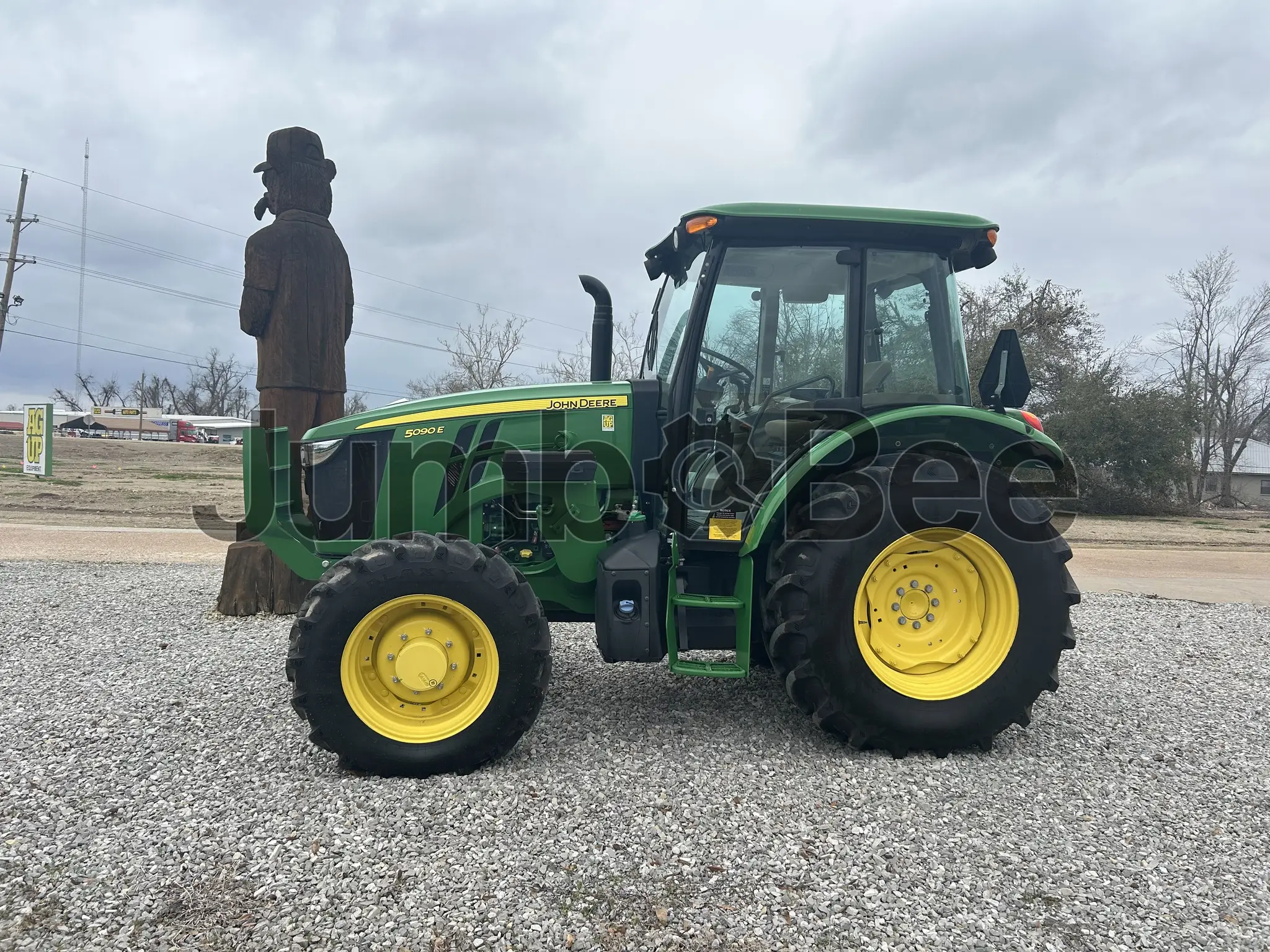 2023 John Deere 5090E - Used, 191 Hours for Sale — photo 1 of 7