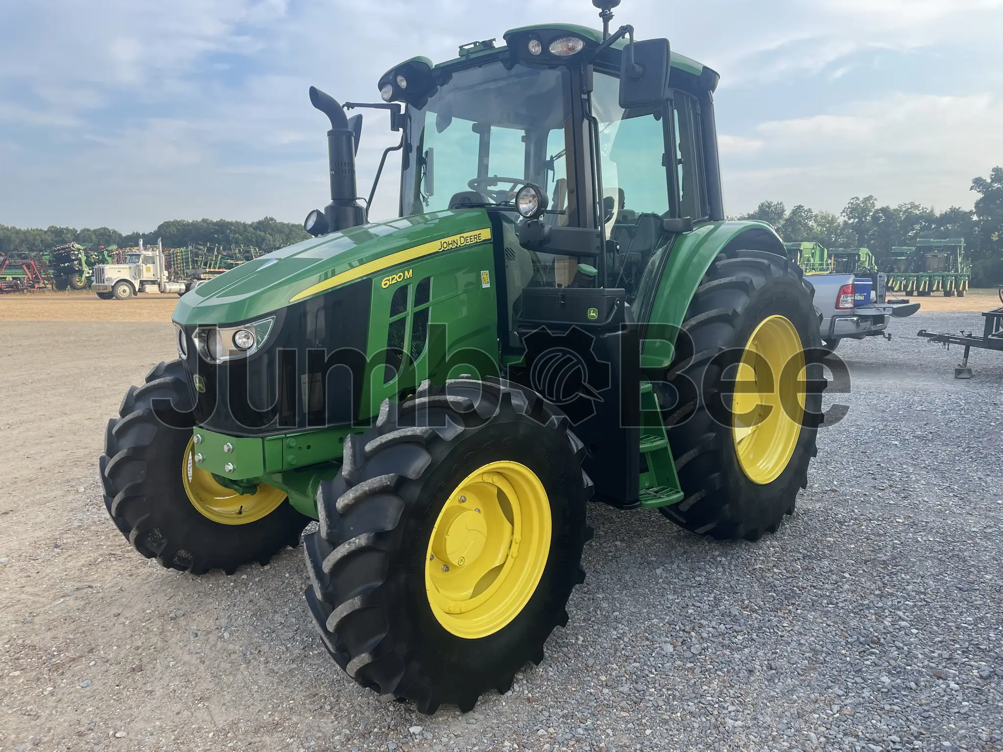 John Deere 6120M 2024 - Usado (220 Horas) en Venta — foto 1 de 10