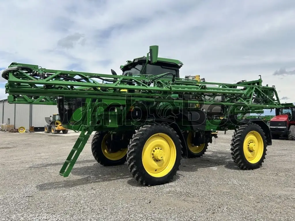 John Deere 410R 2022 - Usado (Horas) en Venta — foto 1 de 106