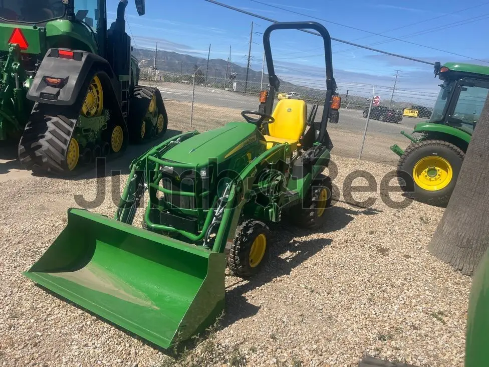 John Deere 1025R 2025 - Nuevo en Venta — foto 1 de 34
