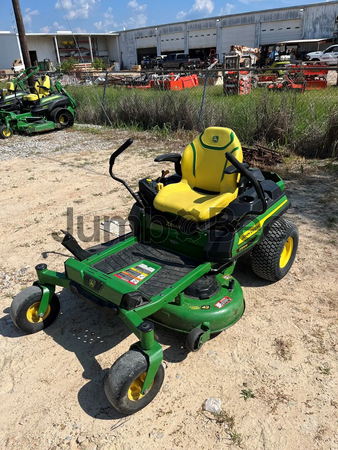 John Deere Z320R 2023 - Usado (125 Horas) en Venta — foto 1 de 4
