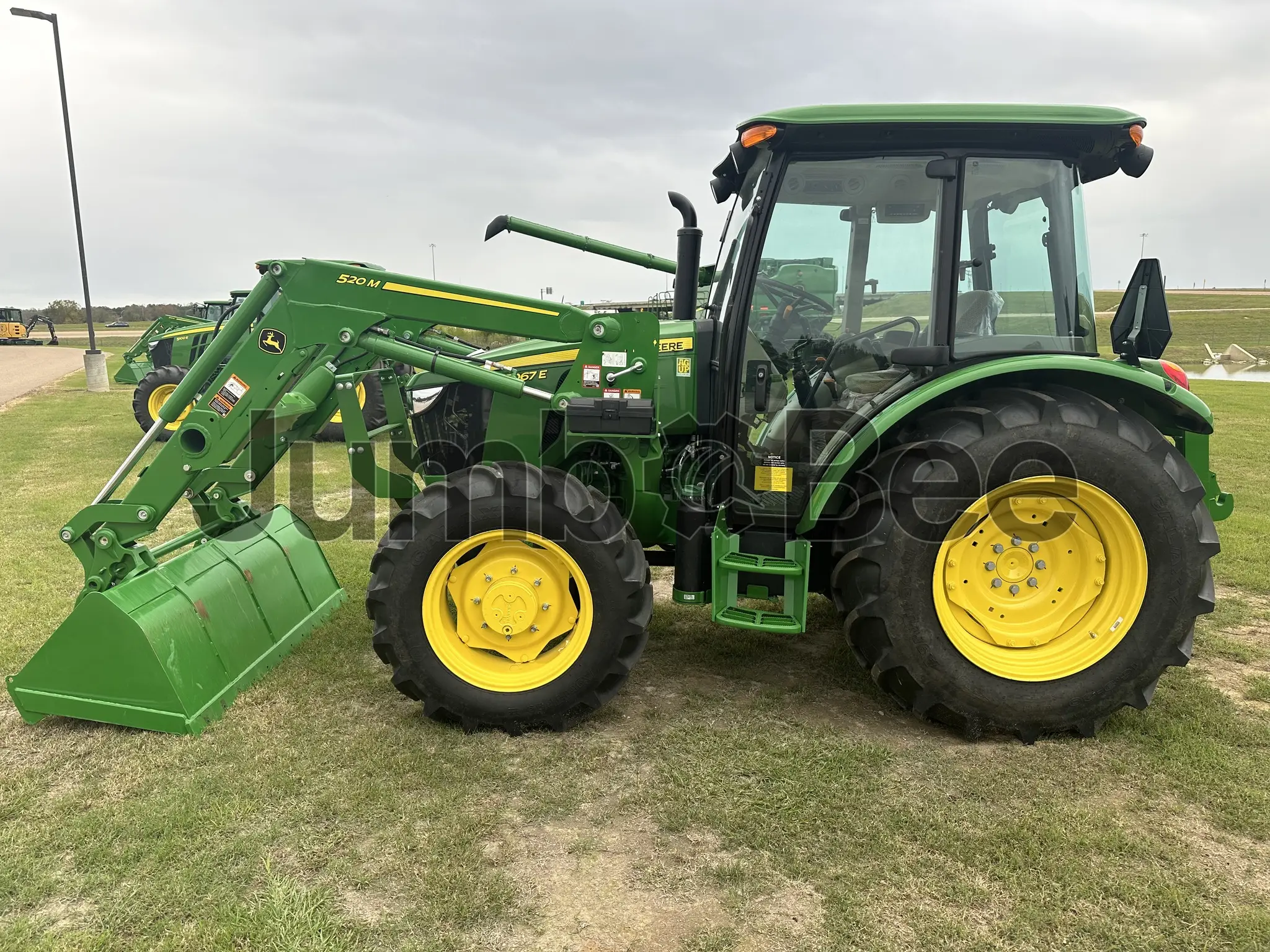 John Deere 5067E 2024 - Usado (51 Horas) en Venta — foto 1 de 11