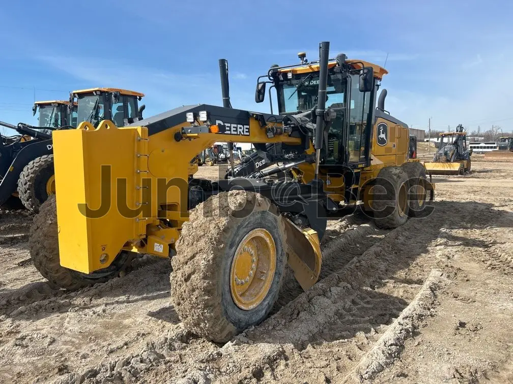 John Deere 772G 2024 - Usado (3,152 Horas) en Venta — foto 1 de 49