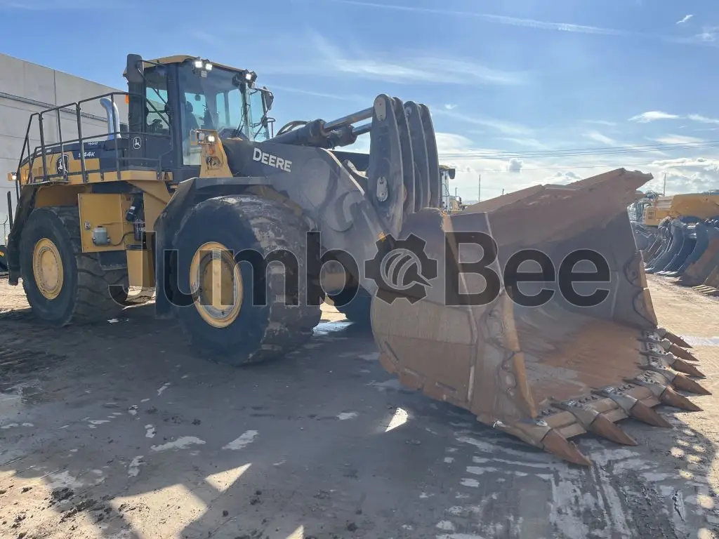 2020 John Deere 944K - Used, 11,780 Hours for Sale — photo 1 of 10