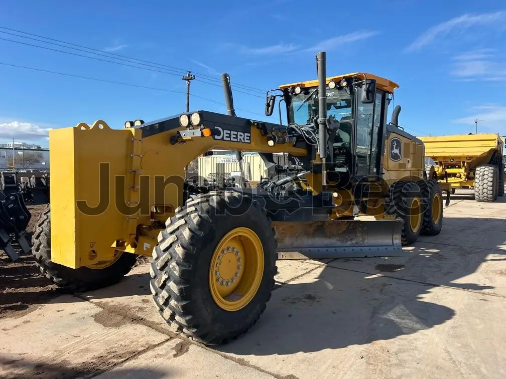 John Deere 772G 2024 - Usado (1,443 Horas) en Venta — foto 1 de 49