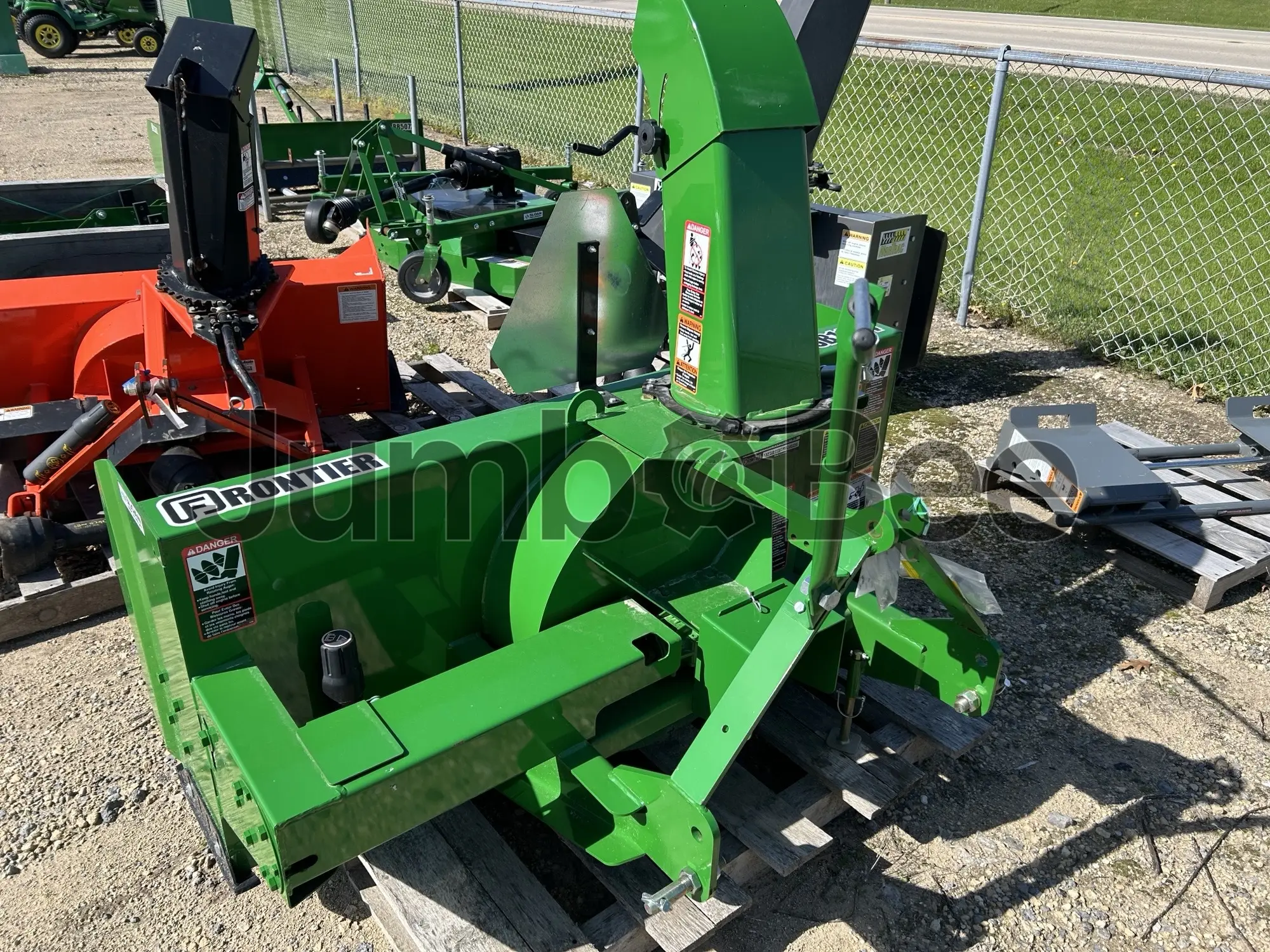 2024 Frontier SB1164 - Used, for Sale — photo 1 of 4