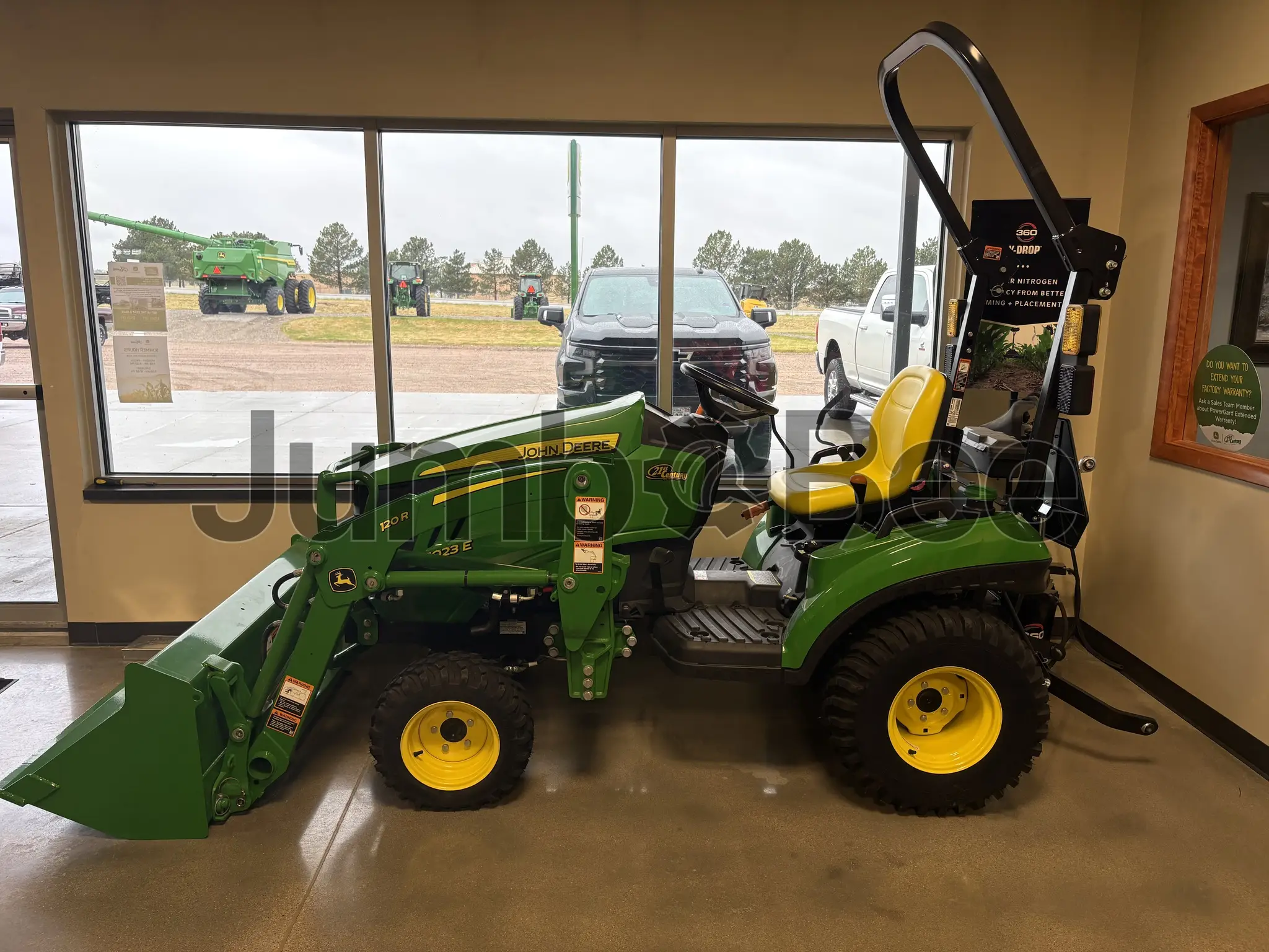 John Deere 1023E 2024 - Nuevo en Venta — foto 1 de 4