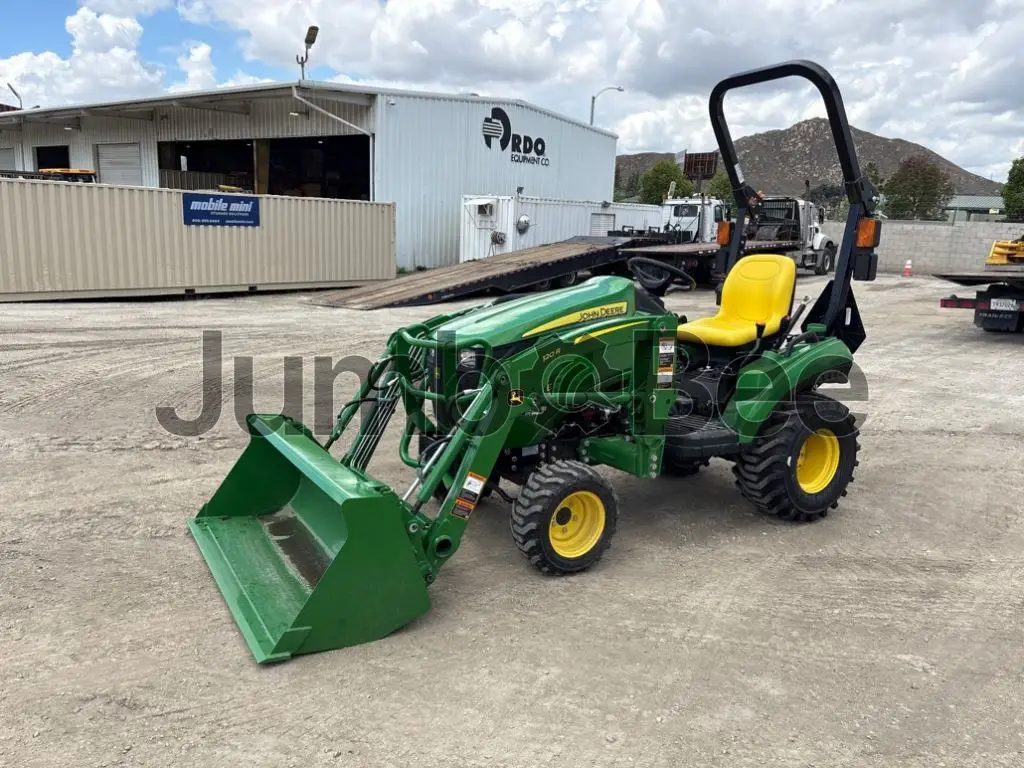 John Deere 1023E 2026 - Nuevo en Venta — foto 1 de 30