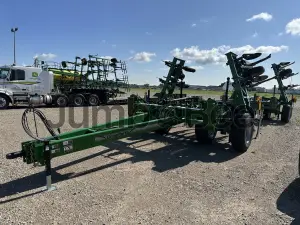 2026 Unverferth 10 shank model 122 ZoneBuilder Strip-Till Units