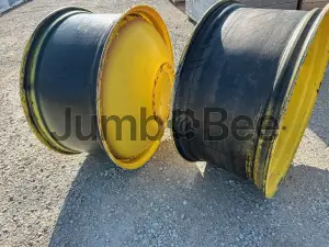 2000 John Deere AH163172 inside dual wheel 18x38 10 bolt Tires