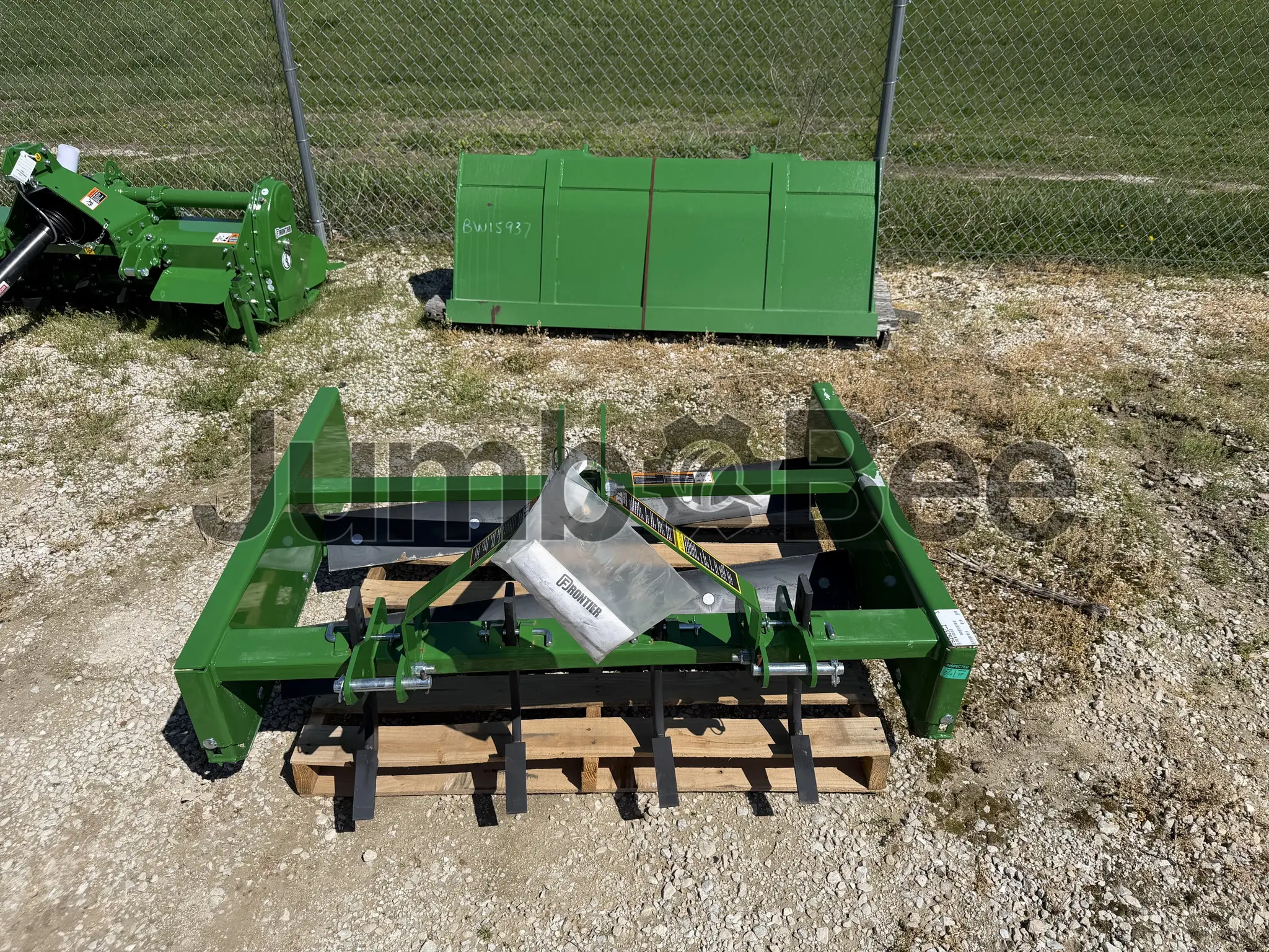 Frontier LP2054L 2025 - Usado en Venta — foto 1 de 5