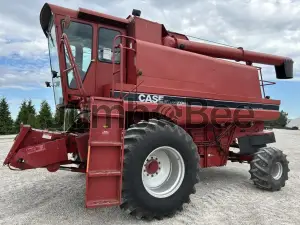 1984 International 1480 Combines