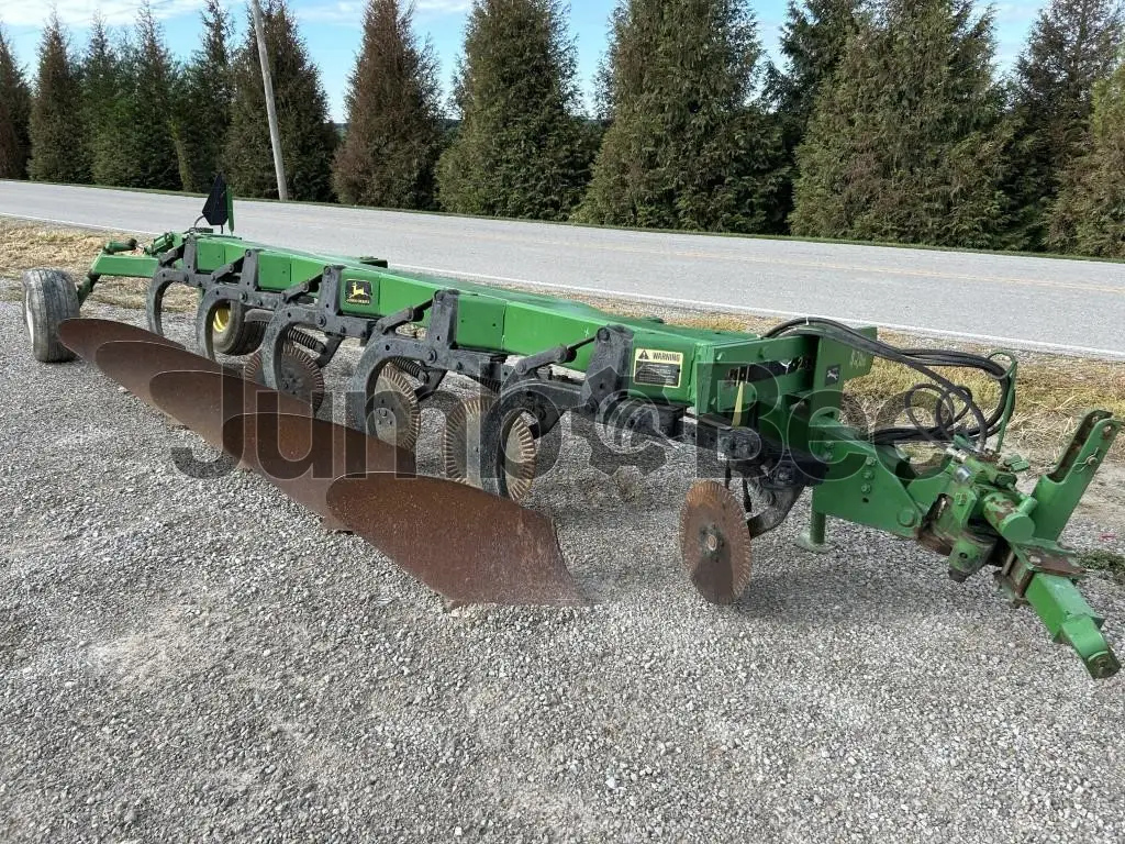 John Deere 2800 - Usado en Venta — foto 1 de 33