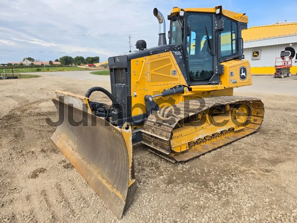 John Deere 700L 2023 - Usado (1,548 Horas) en Venta — foto 1 de 6
