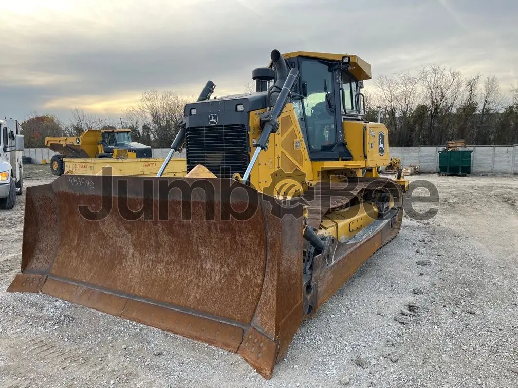 2023 John Deere 850L - Used, 2,711 Hours for Sale — photo 1 of 44