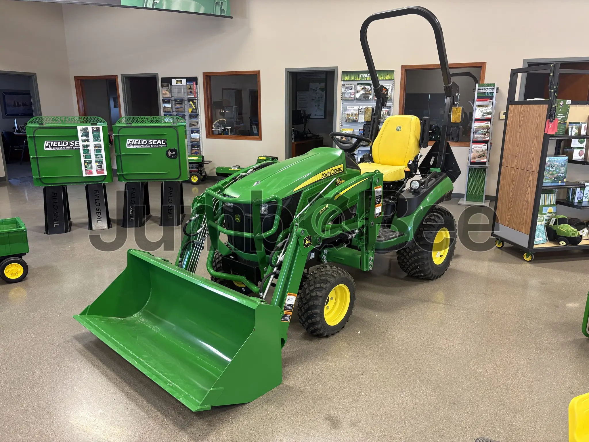 John Deere 1025R 2024 - Nuevo en Venta — foto 1 de 8