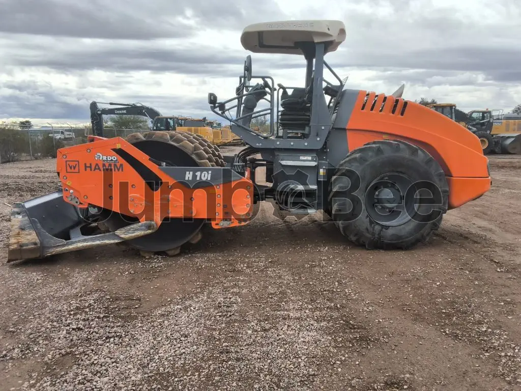 HAMM H10IPB 2023 - Usado (749 Horas) en Venta — foto 1 de 11