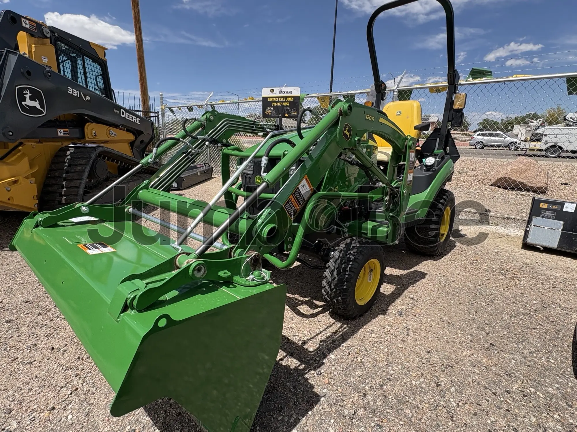 John Deere 1025R 2024 - Nuevo en Venta — foto 1 de 6