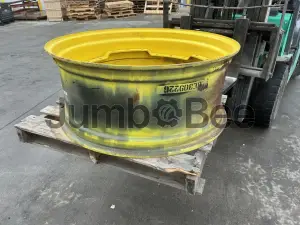 2013 John Deere RE309226 MFWD WHEEL Tires