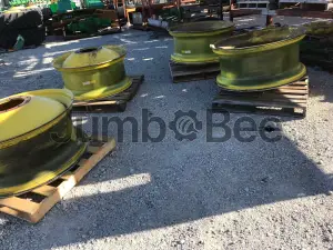 John Deere AH145348 INSIDE DUAL WHEEL Tires