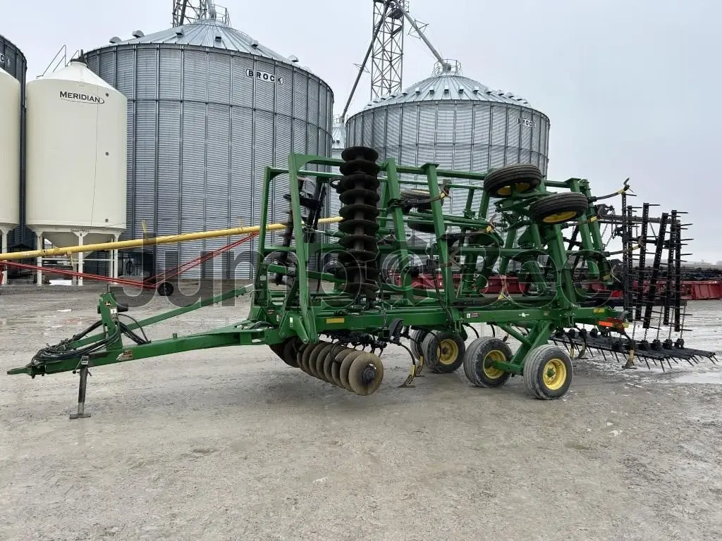 John Deere 2310 2012 - Usado en Venta — foto 1 de 69