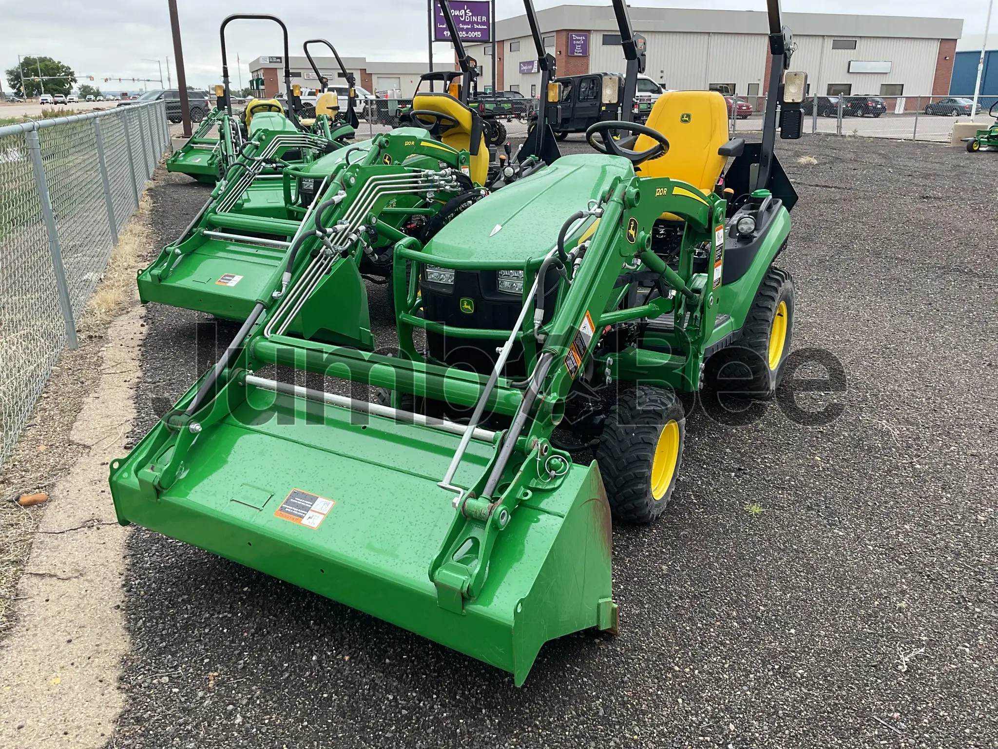 John Deere 1025R 2024 - Usado (29 Horas) en Venta — foto 1 de 7