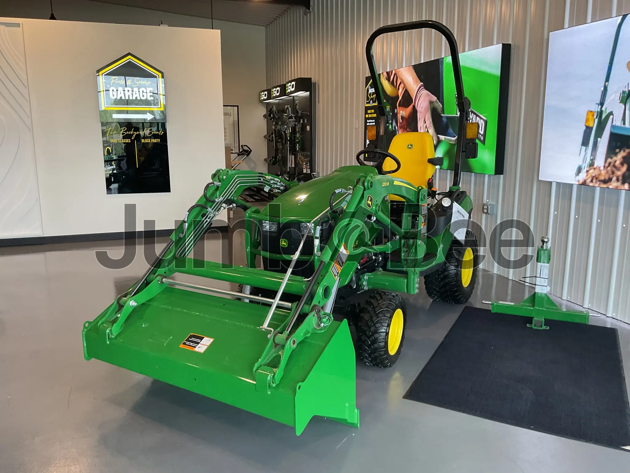 John Deere 1025R 2024 - Nuevo en Venta — foto 1 de 8