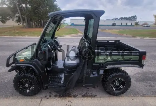 John Deere XUV835M 2023 - Usado (437 Horas) en Venta — foto 1 de 11