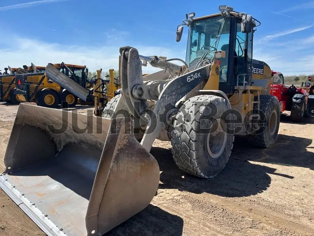 John Deere 624K 2015 - Usado (10,611 Horas) en Venta — foto 1 de 9
