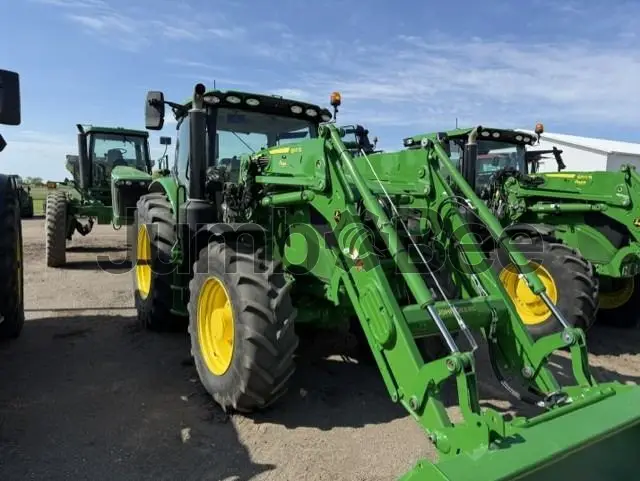 John Deere 6R 155 2025 - Usado (144 Horas) en Venta — foto 1 de 6