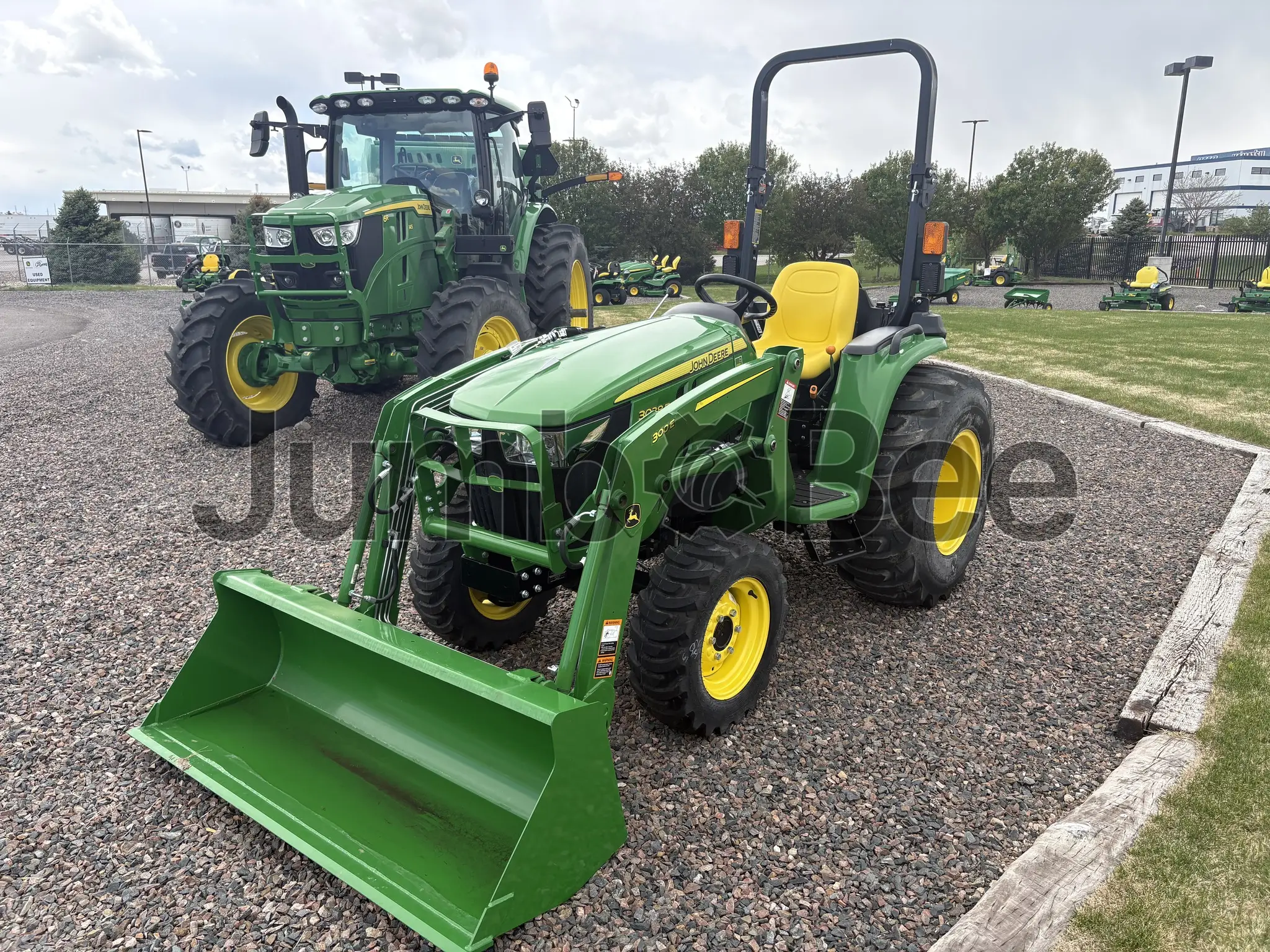 John Deere 3038E 2024 - Nuevo en Venta — foto 1 de 8