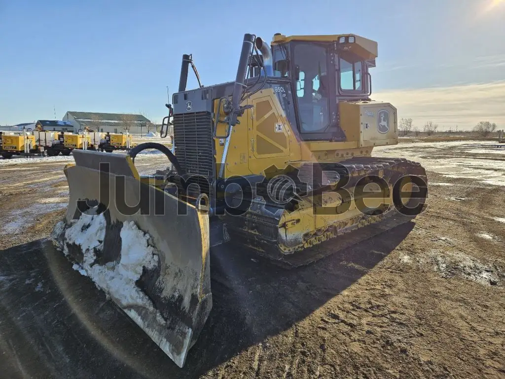 2023 John Deere 850L - Used, 1,920 Hours for Sale — photo 1 of 42