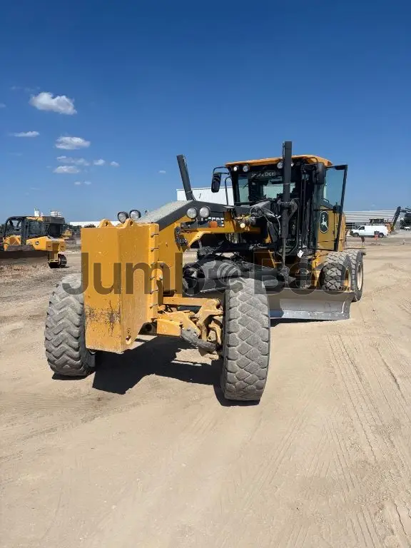 2024 John Deere 772G - Used, 3,879 Hours for Sale — photo 1 of 5
