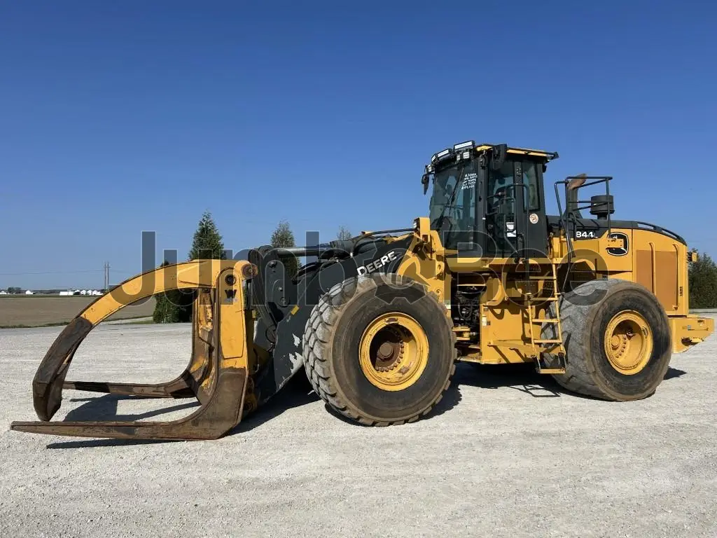 John Deere 844L 2021 - Usado en Venta — foto 1 de 49