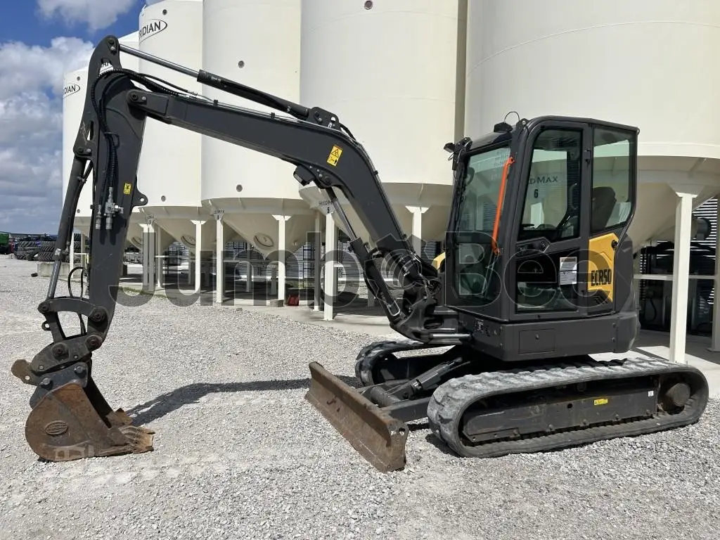 2022 Volvo ECR50F - Used 840 Hours for Sale — photo 1 of 85