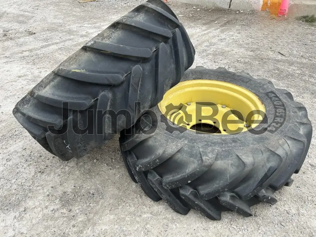 Michelin 440/65R24 - Usado en Venta — foto 1 de 17