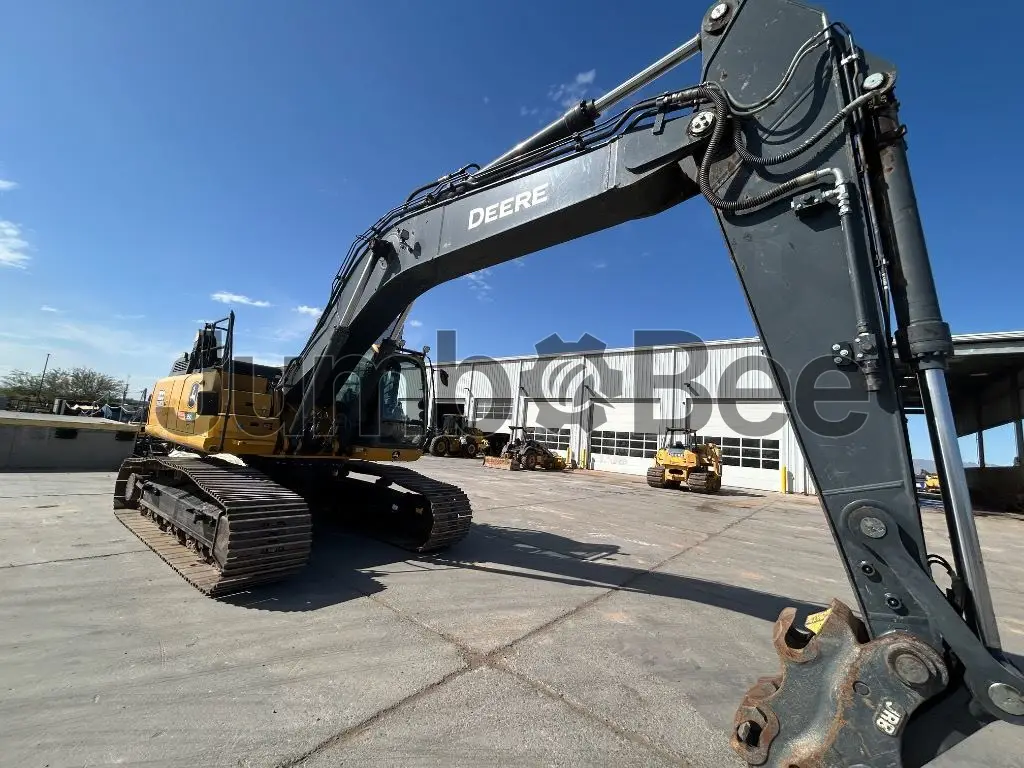 John Deere 350P 2023 - Usado (3,113 Horas) en Venta — foto 1 de 5