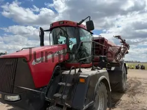2012 Case 4520 Floaters & High-Clearance Applicators