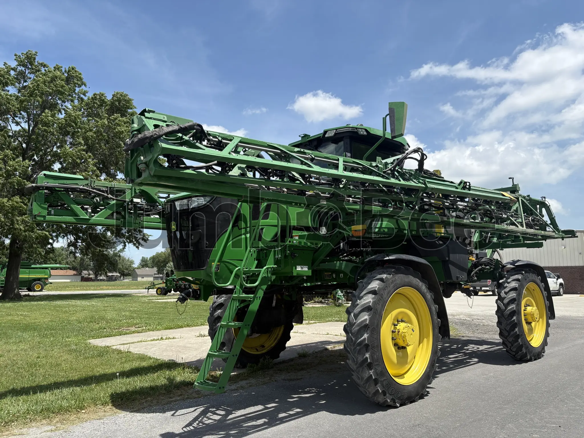 John Deere 410R 2022 - Usado (1,525 Horas) en Venta — foto 1 de 17