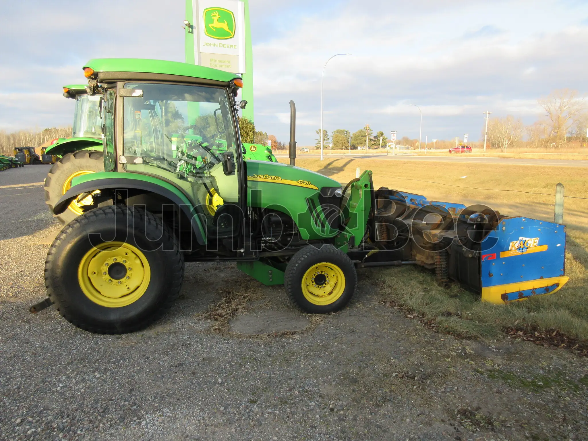 2011 John Deere 4720 - Used, 1,104 Hours for Sale — photo 1 of 14