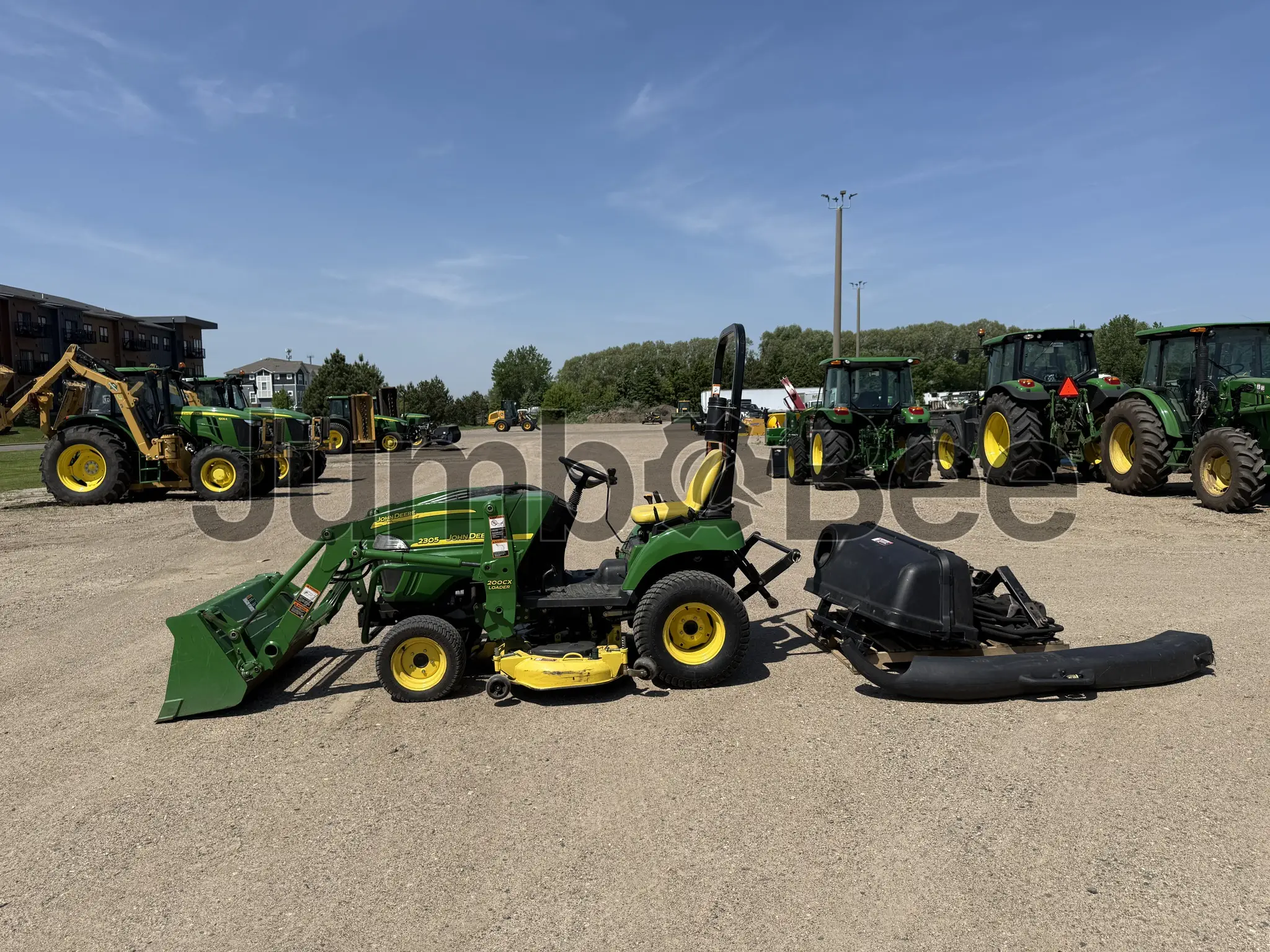 2009 John Deere 2305 - Used, 320 Hours for Sale — photo 1 of 11