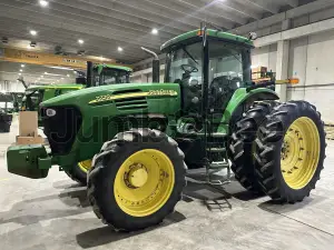 2004 John Deere 7720 Row Crop Tractors