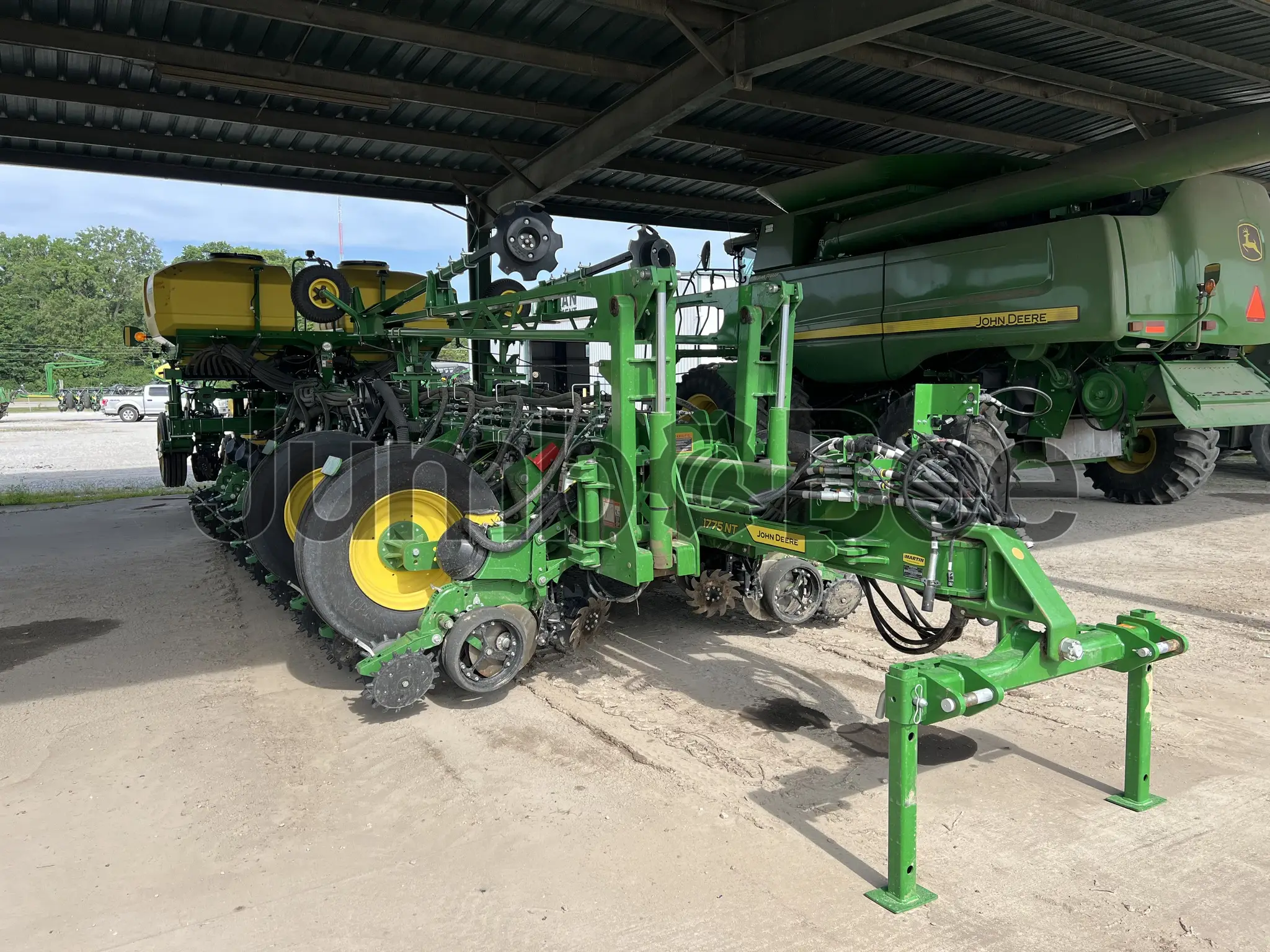 2025 John Deere 1775 - Used, for Sale — photo 1 of 14