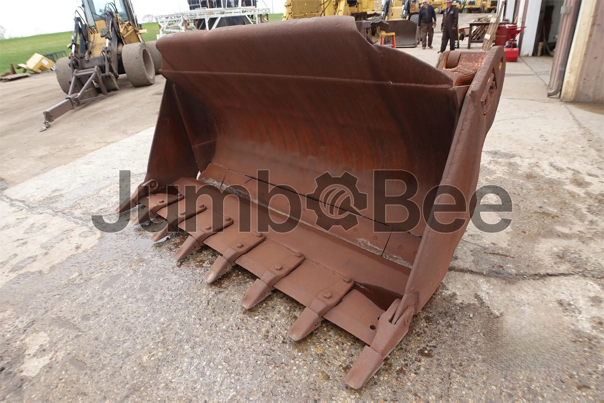 Caterpillar 8V7364 963 963B 963C BUCKET - Used  for Sale — photo 1 of 12