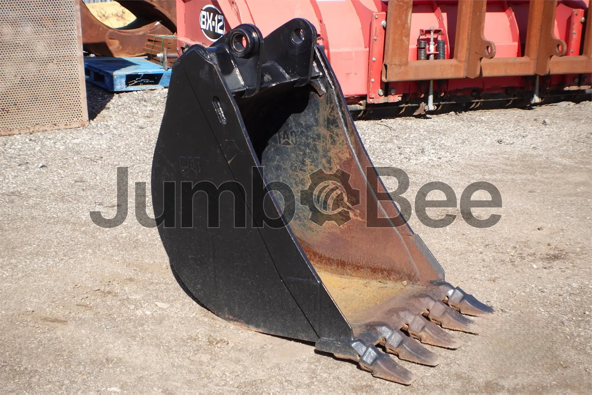 Caterpillar CAT 416 420 426 Cucharón 2548941 - Usado en Venta — foto 1 de 10