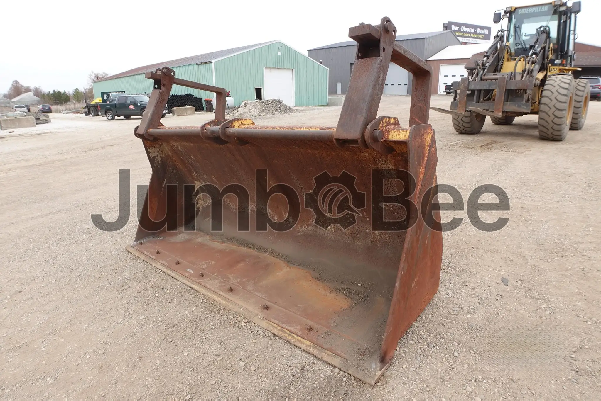 John Deere DEERE 410 FRONT BUCKET AT175049 - Used  for Sale — photo 1 of 14